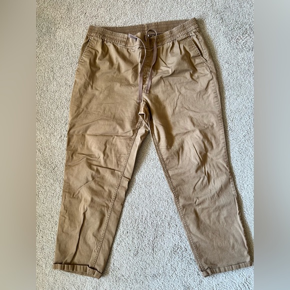 2 Pairs women’s Old Navy size 14 pull on ankle khakis - Picture 4 of 7